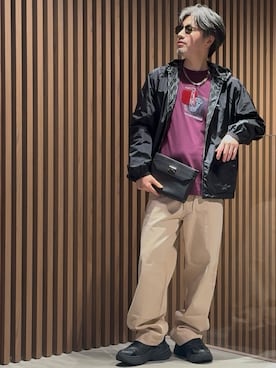 「EMPORIO ARMANI（エンポリオアルマーニ）の【エンポリオ アルマーニ】リバーシブル フード付きブルゾン  総柄プリント 軽量撥水（ブルゾン、ブルー系）」を使った、じゅんちゃんさん（メンズ・176cm）の夏コーディネート