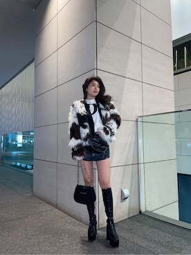 「GYDA（ジェイダ）のフェイクレザー スカートライクショートパンツ（スカート）」を使った、aikaさん（レディース・158cm）の秋コーディネート