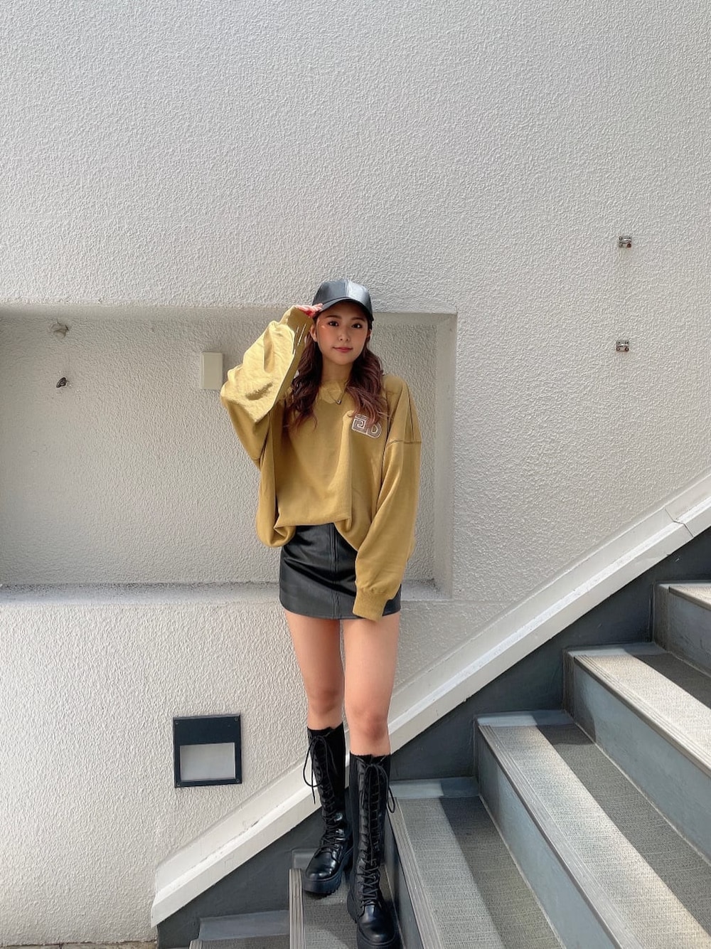 「GYDA、gydastaff、code、apparelstaff、fashion、ジェイダ、#gyda、選抜、158cmコーデ、選抜１、オーバーサイズ、プルオーバーカット、キャップ、トレーナー、スニーカー」｜「GYDAのニットドッキングインソールワークブーツ（ブーツ、ブラック系）」を使った、aikaさん（レディース・158cm）の秋コーディネートの1枚目の写真