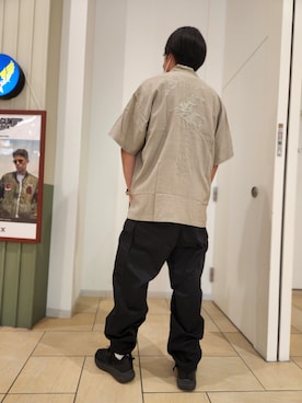 「テラスモール湘南」｜「アイテム（カーゴパンツ）」を使った、SEIJIさん（メンズ・183cm）の夏コーディネート