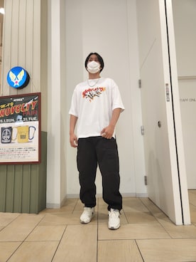 「テラスモール湘南」｜「アイテム（カーゴパンツ）」を使った、SEIJIさん（メンズ・183cm）の春コーディネート