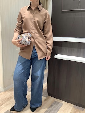 「アイテム（ポーチ）」を使った、BRICK HOUSE シャツ工房 柿田川サントムーン店さん（レディース・168cm）の秋コーディネート