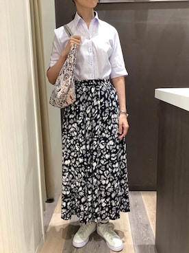 「アイテム（ビジネスシャツ）」を使った、BRICK HOUSE シャツ工房 柿田川サントムーン店さん（レディース・167cm）の夏コーディネート