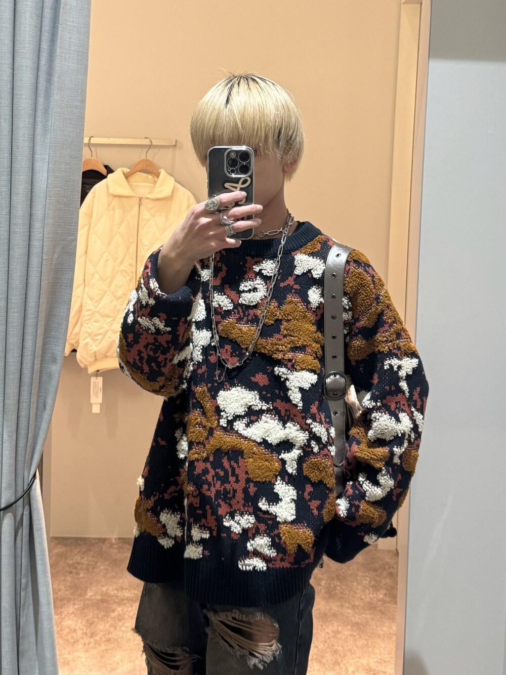 「最近のいい感じコーデ、ニット、クリスマスに着たい服、オトナカジュアル、冬、デニム、低身長男子、ユニセックス、GU、カジュアル、今日のコーデ、ootd、outfit、冬コーデ」｜「PAGEBOYのループアート柄ニットプルオーバー（ニット/セーター、ブルー系）」を使った、Yukiさん（メンズ・171cm）の冬コーディネートの1枚目の写真