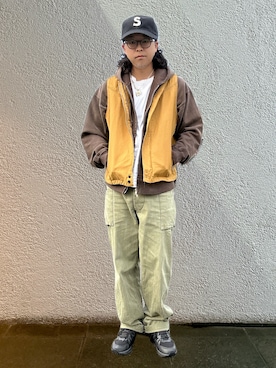 「アイテム（パーカー）」を使った、岩崎タイチさん（メンズ・169cm・40代）の秋コーディネート