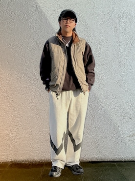 「アイテム（ミリタリージャケット）」を使った、岩崎タイチさん（メンズ・169cm）の秋コーディネート