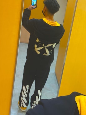 「off white（オフホワイト）のアイテム（ジャケット/アウター）」を使った、thekugaさん（メンズ・169cm）の冬コーディネート