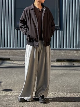 「アイテム（スウェットパンツ）」を使った、Ryotaさん（メンズ・180cm）の秋コーディネート