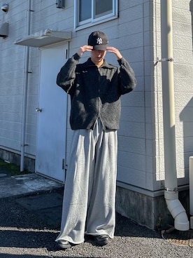 「アイテム（スウェットパンツ、グレー系）」を使った、Ryotaさん（メンズ・180cm）の秋コーディネート