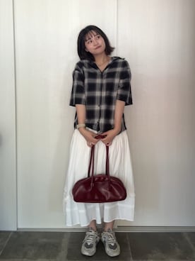 「CIYOT（シヨウト）の【CIYOT】オンブレチェック レギュラーカラー半袖シャツ＜イージーケア・UVカット＞（シャツ/ブラウス、ブラック系）」を使った、あ い のさん（レディース・160cm）の夏コーディネート