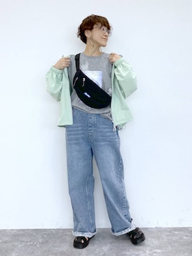 「studio CLIP（スタディオクリップ）のレースフラワーフォトTシャツ（Tシャツ/カットソー、グレー系）」を使った、えまこさん（レディース・159cm）の夏コーディネート