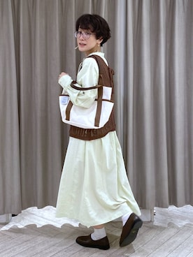 「studio CLIP（スタディオクリップ）の【軽量/抗菌防臭/クッションインソール】スクエアスリッポン（スリッポン、ブラウン系）」を使った、えまこさん（レディース・159cm）の春コーディネート