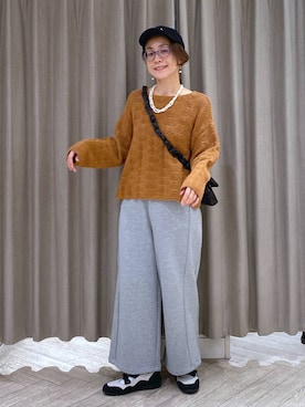 「撥水」｜「アイテム（スウェットパンツ）」を使った、えまこさん（レディース・159cm）の春コーディネート