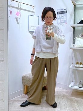 「アイテム（PC・スマホグッズ/家電）」を使った、えまこさん（レディース・159cm）の秋コーディネート