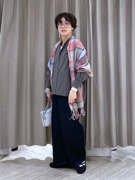 「studio CLIP（スタディオクリップ）のスタンドカラーコクーンシャツ（シャツ/ブラウス、グレー系）」を使った、えまこさん（レディース・159cm）の春コーディネート