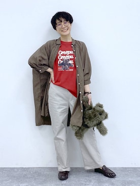 「studio CLIP（スタディオクリップ）のスッキリストレートパンツ[プチ・プラスサイズあり]（その他パンツ、グレー系）」を使った、えまこさん（レディース・159cm）の春コーディネート