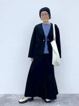 「アイテム（ノーカラージャケット）」を使った、えまこさん（レディース・159cm）の秋コーディネート