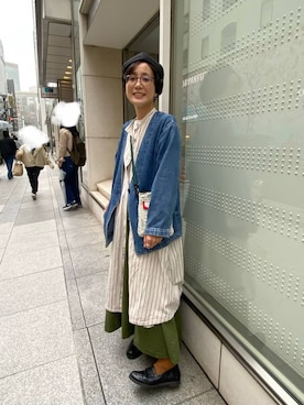 「studio CLIP（スタディオクリップ）の甘織り10オンスデニムノーカラージャケット《CLIP denim》（ノーカラージャケット、ブルー系）」を使った、えまこさん（レディース・159cm）の春コーディネート