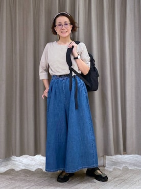 「アイテム（カチューシャ）」を使った、えまこさん（レディース・159cm）の秋コーディネート