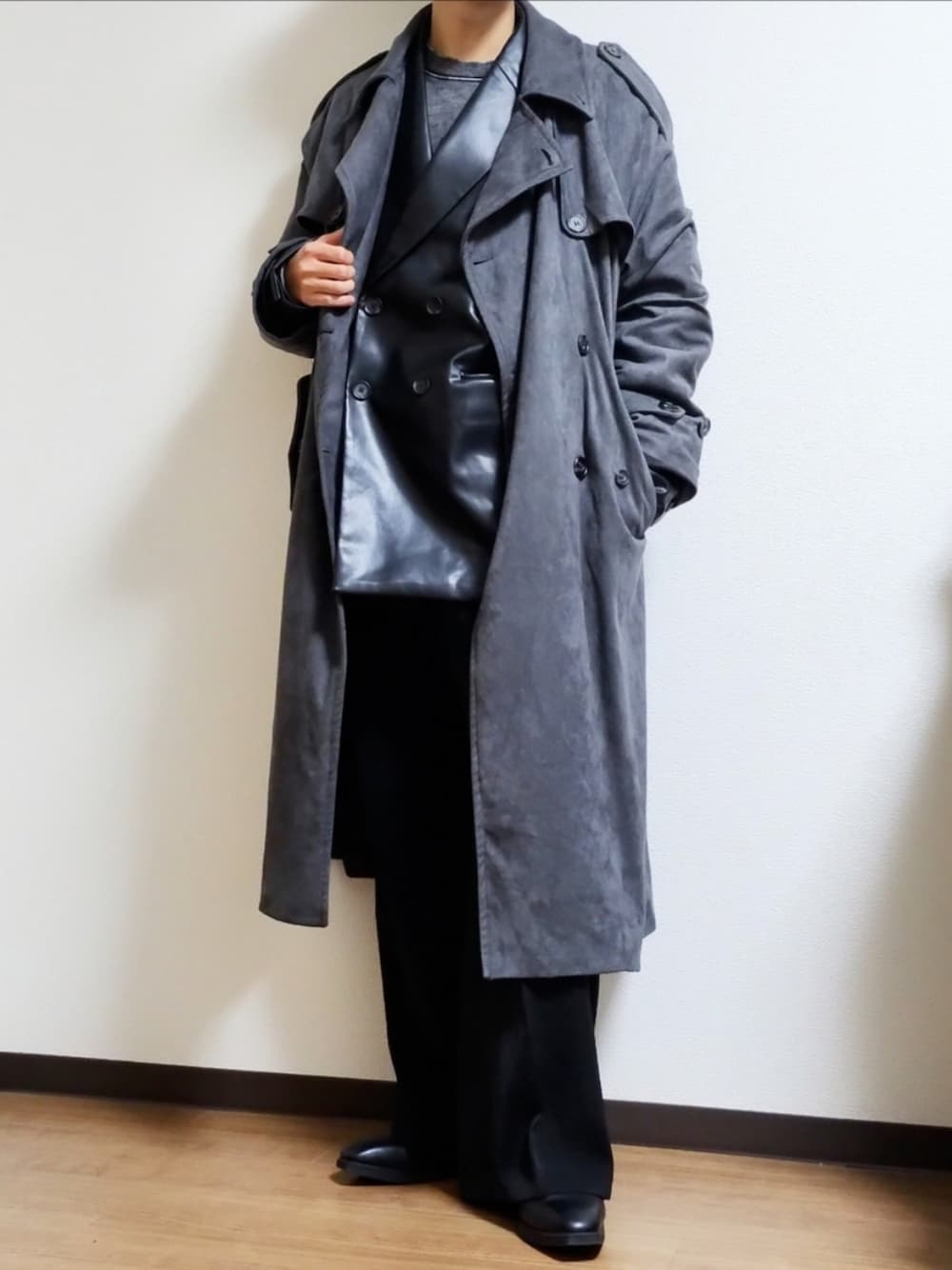 CLELのトレンチコートを使った人気ファッションコーディネート