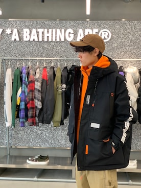 「AAPE BY A BATHING APE（エーエイプバイアベイシングエイプ）のアイテム（パンツ）」を使った、南出 涼太さん（メンズ・170cm）の秋コーディネート