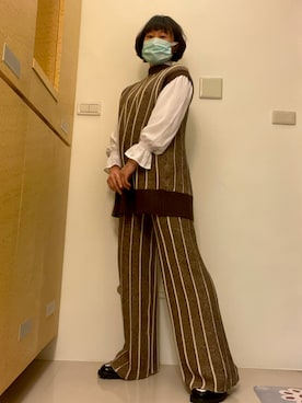 「LILY BROWN（リリーブラウン）のアイテム（ローファー）」を使った、鄭考古さん（レディース・158cm）の冬コーディネート