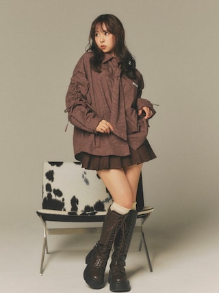 「Amly City(アンリーシティ)のボウタイつきラインストーンギャザーシャツ(シャツ/ブラウス)」を使った、りなてぃさん(レディース・150cm)の秋コーディネート