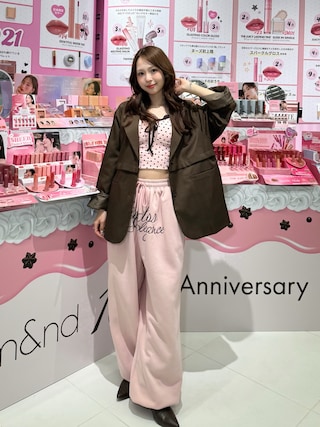 「me+em select(ミームセレクト)の【 3color 】フロントレタリングロゴ刺繍ワイドスウェットパンツ / front lettering logo embroidery wide sweatpants(スウェットパンツ)」を使った、りなてぃさん(レディース・150cm)の秋コーディネート