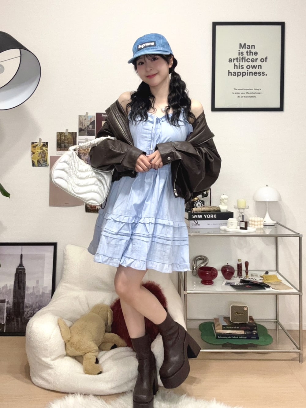 「ワンピース、レザー、レザージャケット、春コーデ、春服、春色、ブーツ、キャップ、ブルゾン、プチプラ、お出かけコーデ、休日スタイル、韓国ファッション、デニム、デニムキャップ」｜「Chicoのコットンレースフリルキャミワンピース（ワンピース、ブルー系）」を使った、りなてぃさん（骨格ストレート・レディース・150cm）の春コーディネートの1枚目の写真