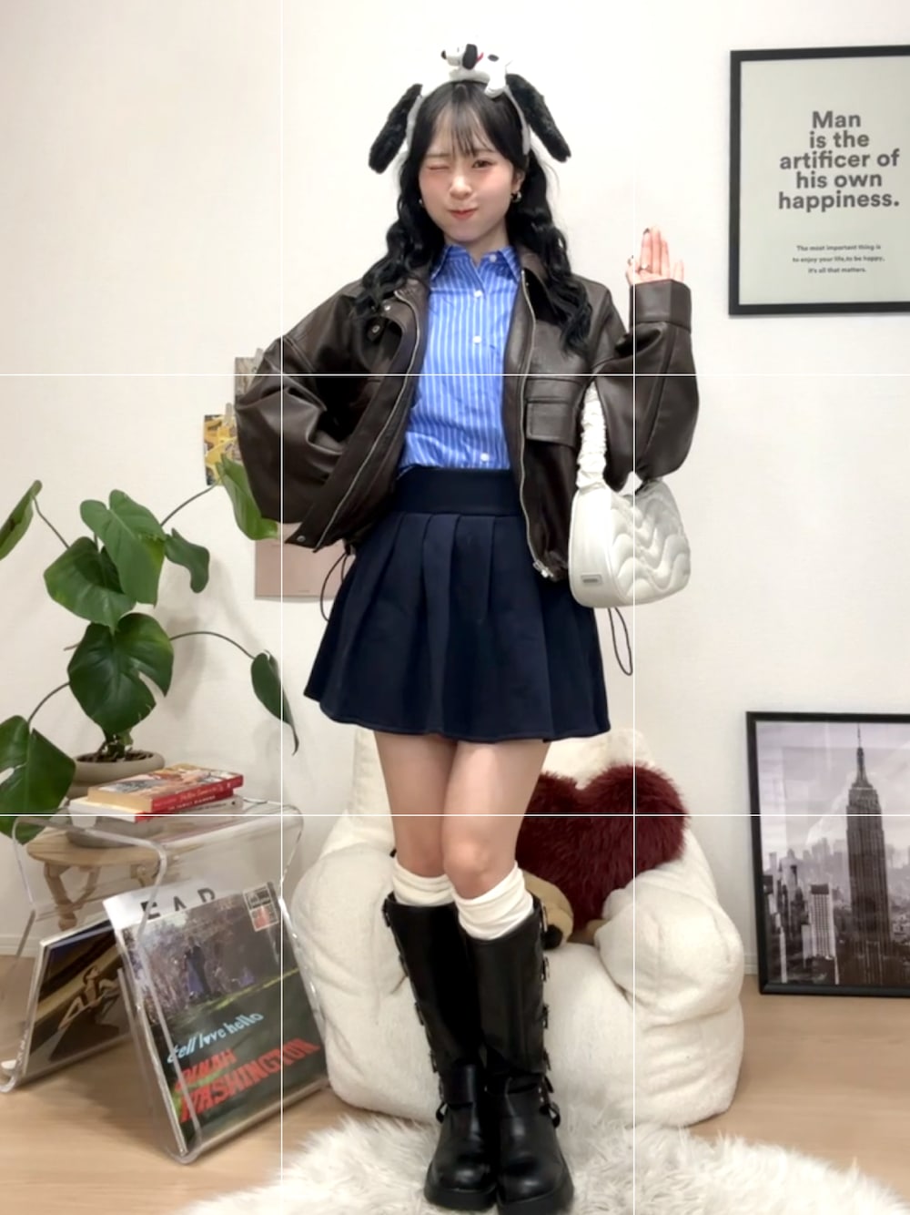 「シャツスタイル、シャツ、ストライプシャツ、レザー、ブルゾン、テーマパークコーデ、USJ、ロングブーツ、ブーツ、プチプラ、春色、春コーデ、春服、お出かけコーデ、休日スタイル」｜「UNIQLOのアイテム（シャツ/ブラウス、ブルー系）」を使った、りなてぃさん（骨格ストレート・レディース・150cm）の春コーディネートの1枚目の写真