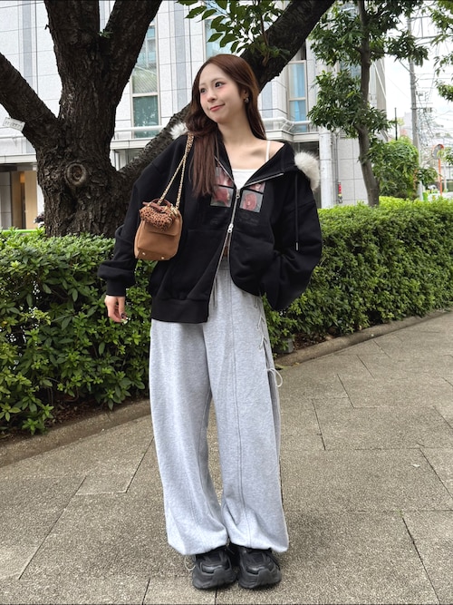 25quee】カコウプリントZIPパーカー/580779（パーカー