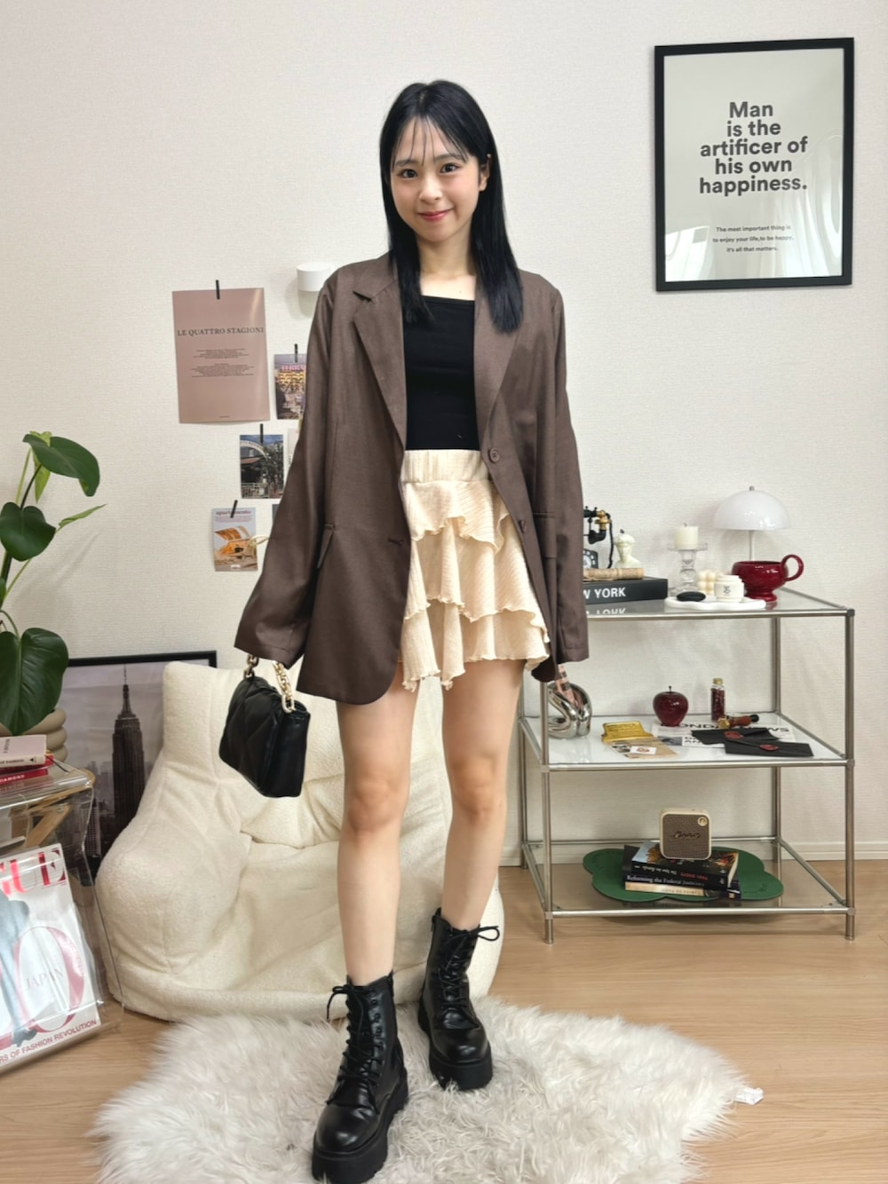 「秋っぽコーデ更新中、ブラウン、ジャケット、ミニスカート、厚底シューズ、ショートブーツ、ブーツ、ハンドバッグ、プチプラ、秋コーデ、韓国ファッション、休日スタイル、お出かけコーデ、バレエコア、大人かわいい」｜「FOREVER 21の【2024FW】ラインBIGジャケット（テーラードジャケット、ブラウン系）」を使った、りなてぃさん（骨格ストレート・レディース・150cm）の秋コーディネートの1枚目の写真