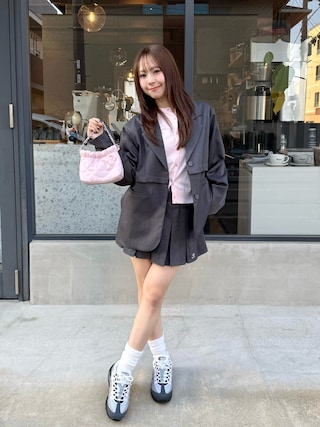 「NIKE（ナイキ）のナイキ エア マックス 95 ビッグ バブル ウィメンズシューズ / Nike Air Max 95 Big Bubble Women's Shoes HJ5996-001 Black/Pink Foam（スニーカー）」を使った、りなてぃさん（レディース・150cm）の春コーディネート