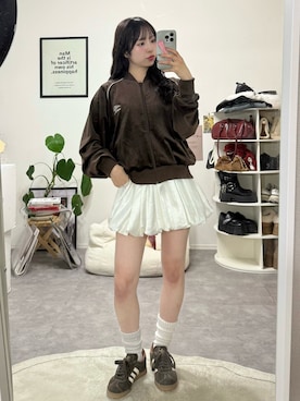 「アイテム（ジャージ）」を使った、りなてぃさん（レディース・150cm）の秋コーディネート