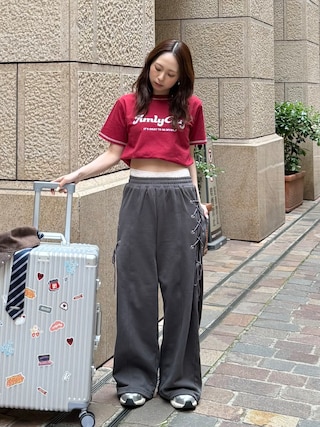 「NIKE(ナイキ)のNIKE W V2K RUN / ナイキ ウィメンズ V2K ラン 【SP】(スニーカー)」を使った、りなてぃさん(レディース・150cm)の春コーディネート