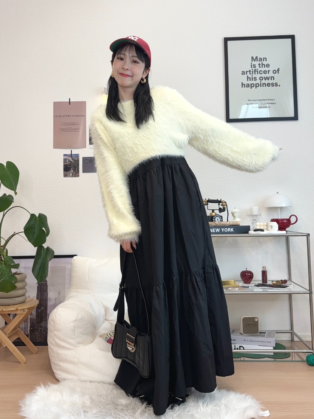 「秋先取りコーデ、秋コーデ、ワンピース、ニット、キャップ、スポーツミックス、ショルダーバッグ、デートコーデ、韓国ファッション、休日スタイル、ロングスカート、秋服準備はじめました、プチプラ、低身長、きれいめカジュアル」｜「MLBのアイテム（キャップ、レッド系）」を使った、りなてぃさん（骨格ストレート・レディース・150cm）の秋コーディネートの1枚目の写真