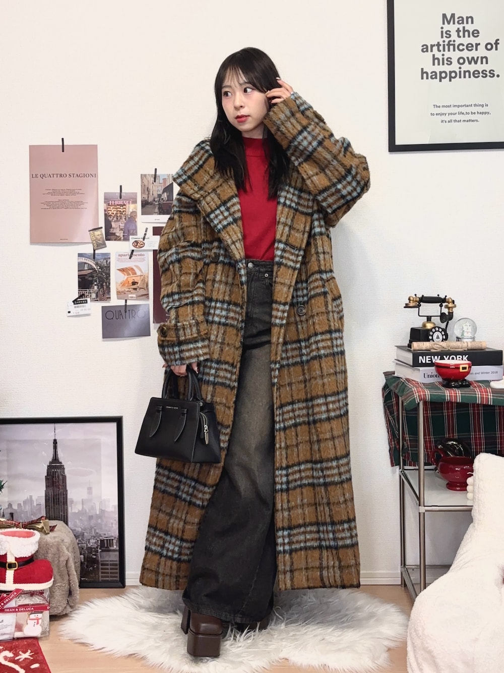 「冬コーデ、クリスマスに着たい服、マイベストコーデ2024、チェック、コート、ロングコート、デニム、デニムパンツ、ニット、赤、ブーツ、厚底シューズ、休日スタイル、きれいめカジュアル、冬アウター」｜「GRLのアイテム（ニット/セーター、レッド系）」を使った、りなてぃさん（骨格ストレート・レディース・150cm）の冬コーディネートの1枚目の写真