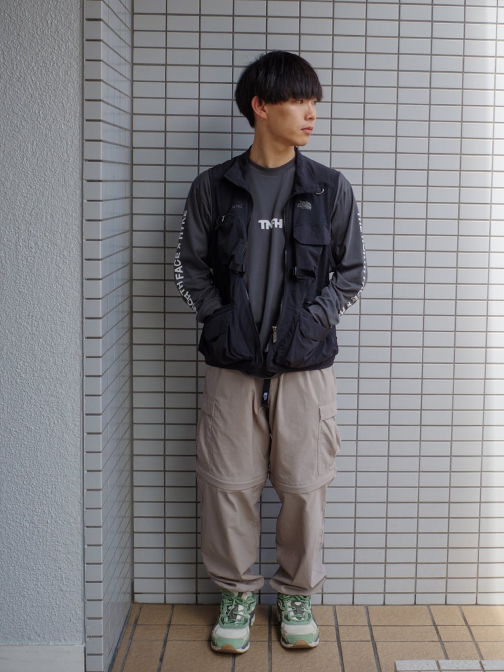よっしー☆THE NORTH FACE ジップオフカーゴパンツ 2WAY黒 THE NORTH FACE（ザノースフェイス）の「THE NORTH FACE/ザ
