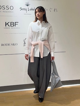 「URBAN RESEARCH（アーバンリサーチ）のアイテム（チュニック）」を使った、イケダさん（レディース・166cm）の冬コーディネート