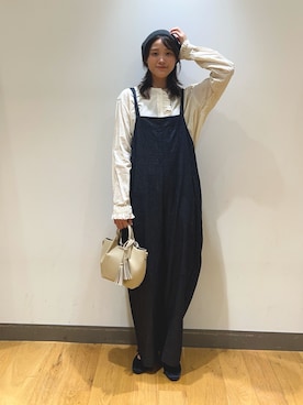 「かぐれ（カグレ）のアイテム（サロペット/オーバーオール）」を使った、イケダさん（レディース・166cm）の秋コーディネート