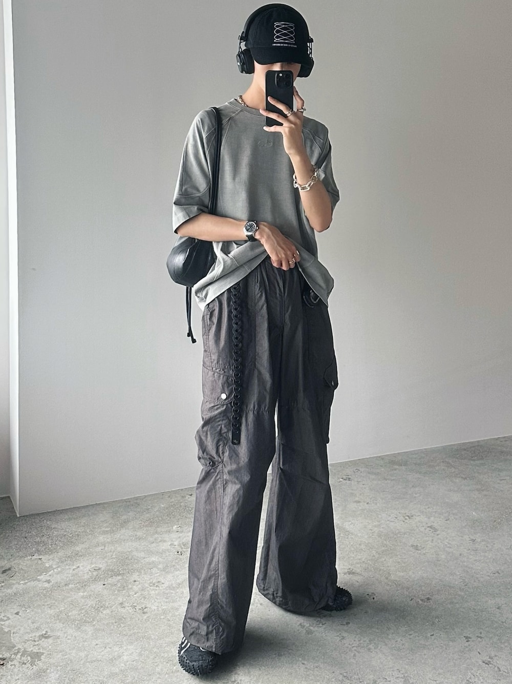 パンツ C/N WASHER CURVED FLARE WIDE CARGO C/N WASHER CURVED FLARE WIDE CARGOを使った人気ファッション