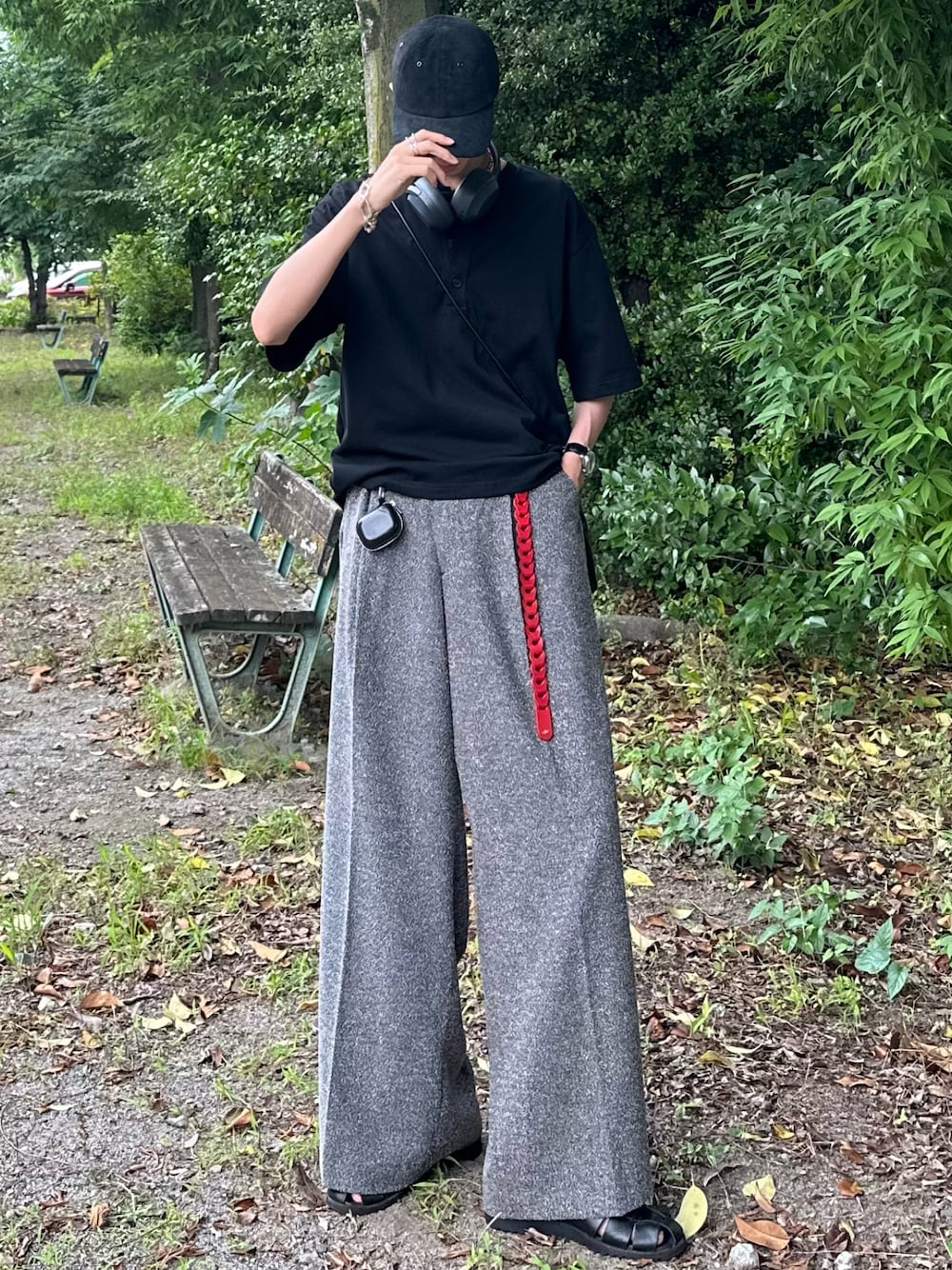 【WYM】BREEZE TWEED DEEP TUCK BAGGY SLACKS BREEZE TWEED DEEP TUCK BAGGY SLACKSを使った人気ファッション