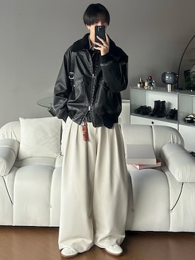 「アイテム（スマホケース/カバー）」を使った、しーさん（メンズ・177cm）の秋コーディネート