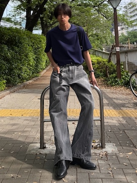 「WYM LIDNM（ウィム バイ リドム）のEXTRA FINE COTTON BASIC TEE -SLIM CROPPED FIT-(V-NECK / CREW-NECK)（Tシャツ/カットソー、ブルー系）」を使った、しーさん（メンズ・177cm）の春コーディネート
