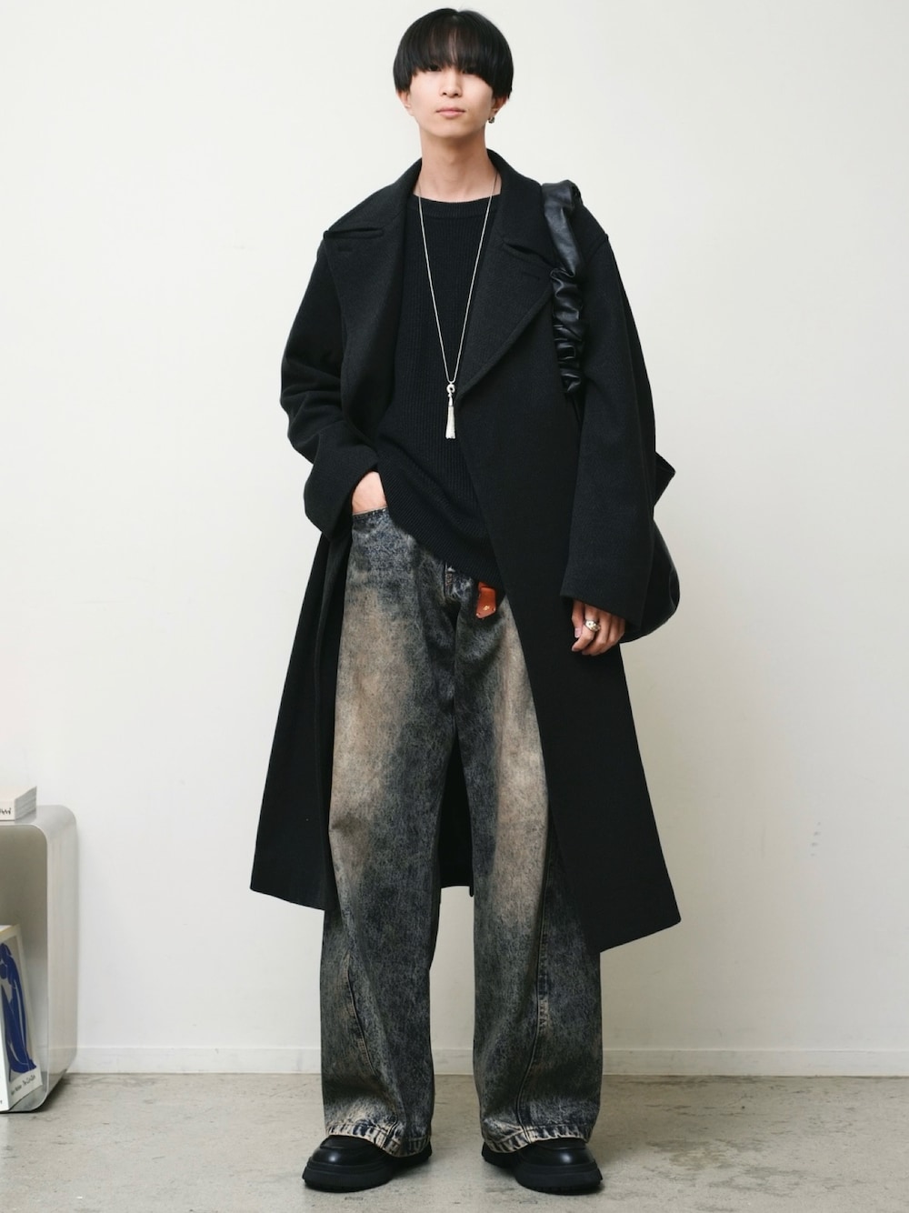 SMOOTH HERRINGBONE MAXI OVER COATを使った人気ファッション