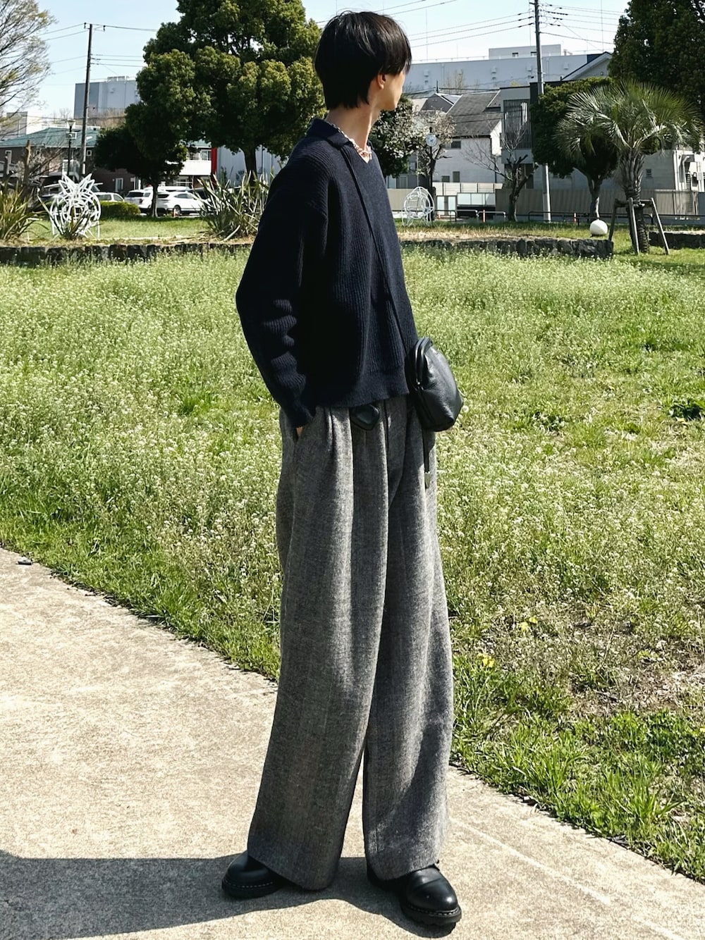 WOOL LINEN OXFORD BAGSを使った人気ファッションコーディネート