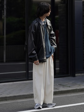 「アイテム（ウォレットチェーン、ベージュ系）」を使った、しーさん（メンズ・176cm）の秋コーディネート