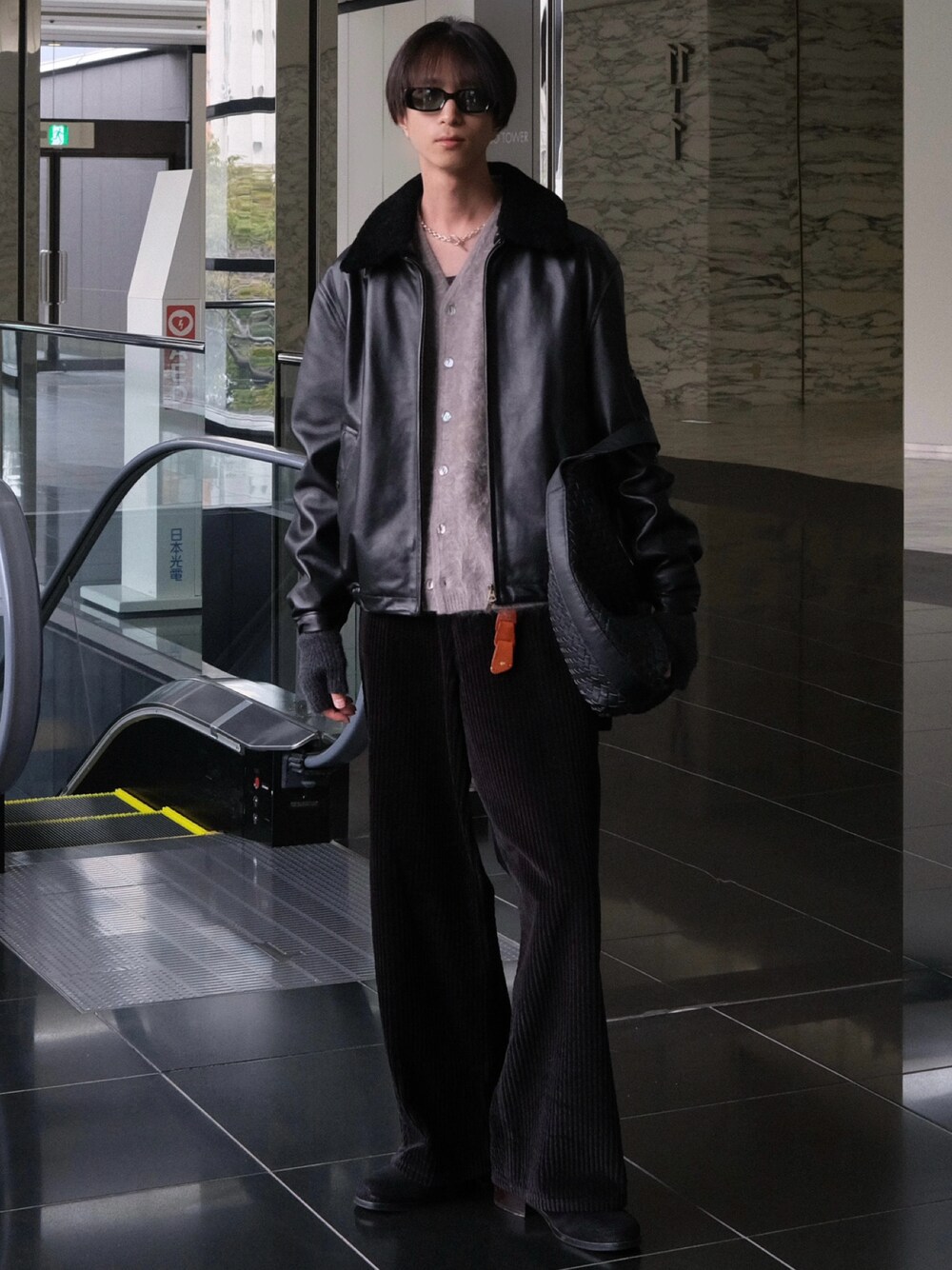 Llife（ライフ）の「Llife COW LEATHER MESH BAG（ショルダーバッグ