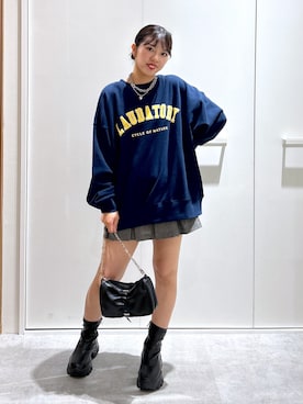 「ブルべ夏」｜「アイテム（スウェット）」を使った、kotomiさん（レディース・156cm）の秋コーディネート