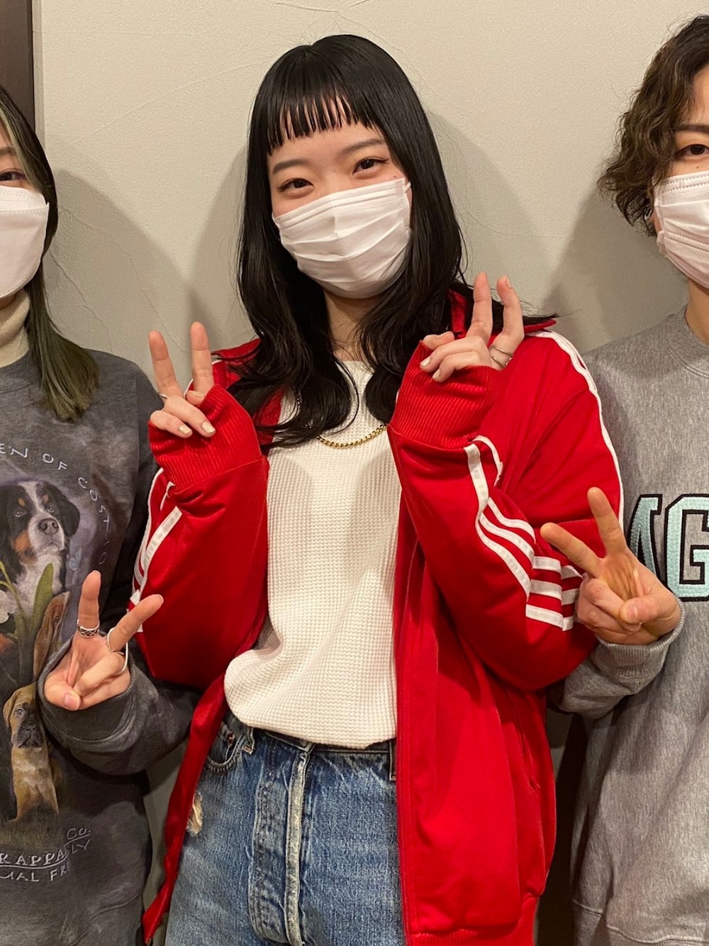 ジャージを使った「SHISHAMO」の人気ファッションコーディネート - WEAR
